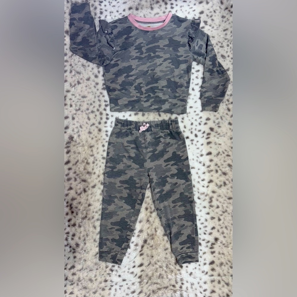 Girls Camo Two piece